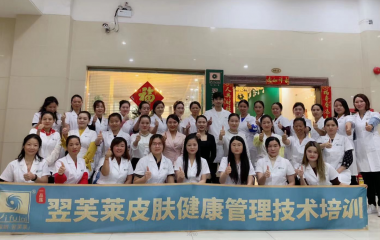 2018年12月8日畢業合影